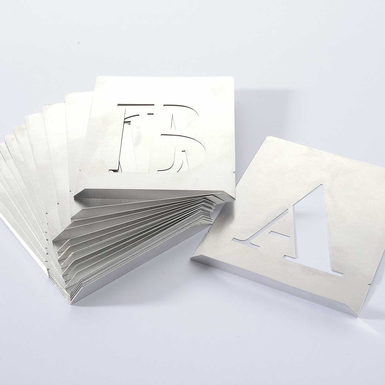 Metall Schablonen - Alphabet A-Z Metall Schablonen - Alphabet A-Z